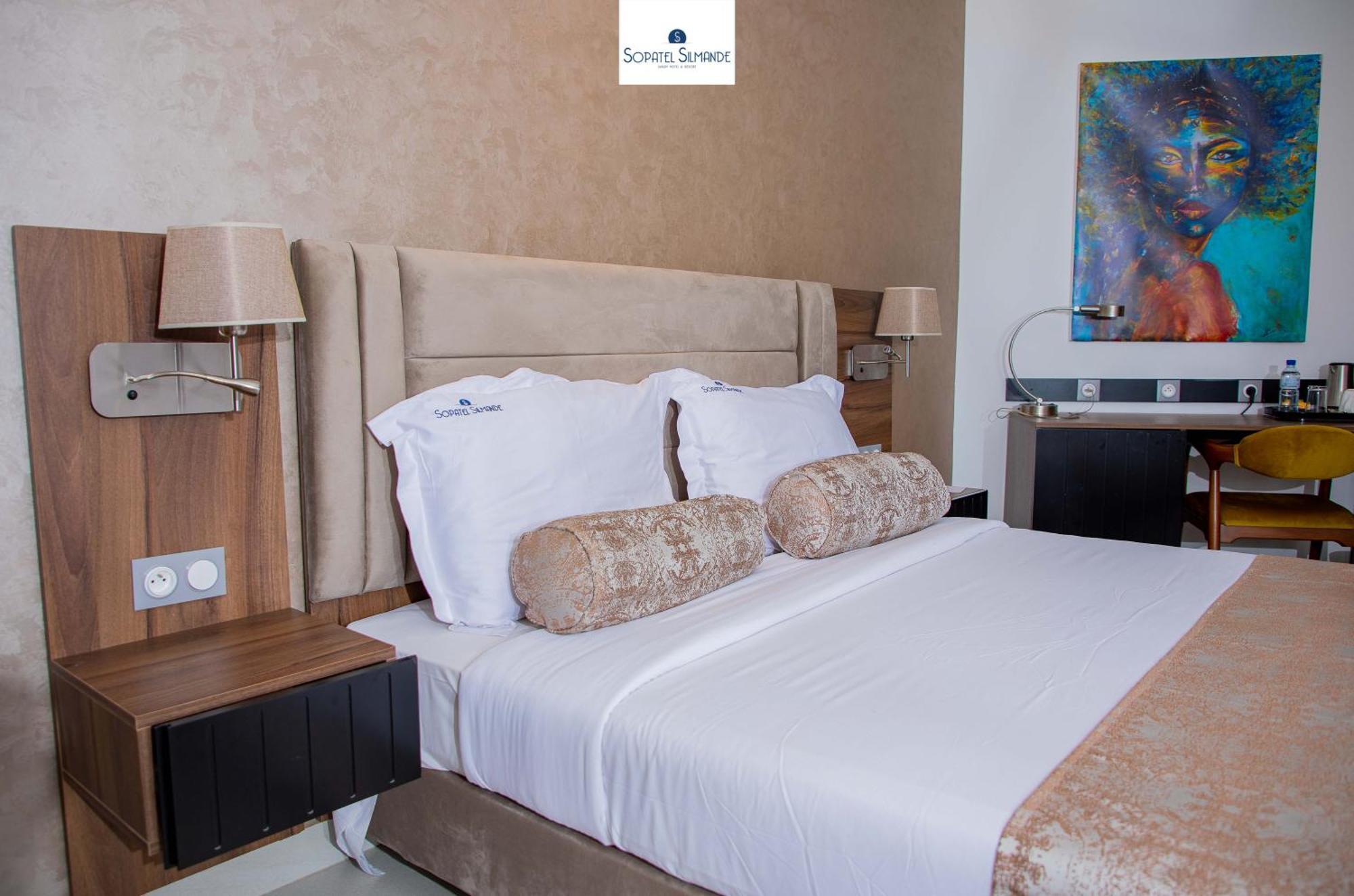 Sopatel Silmande Hotel วากาดูกู ภายนอก รูปภาพ